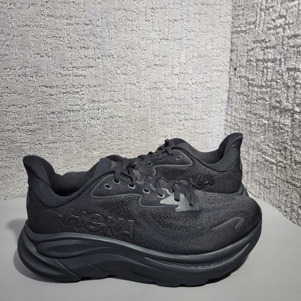 Hoka One One Clifton 10 Mens Size US 8D Triple Black Lace-Up Everyday Run Shoes - Picture 8 of 12